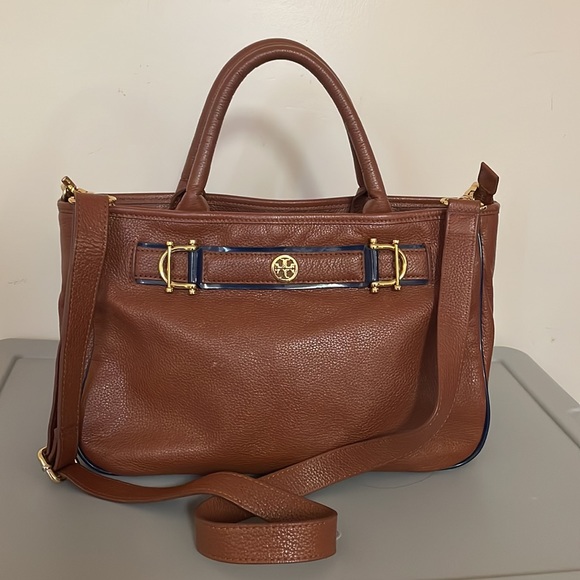 Tory Burch Shoulder Tote - Picture 4 of 12